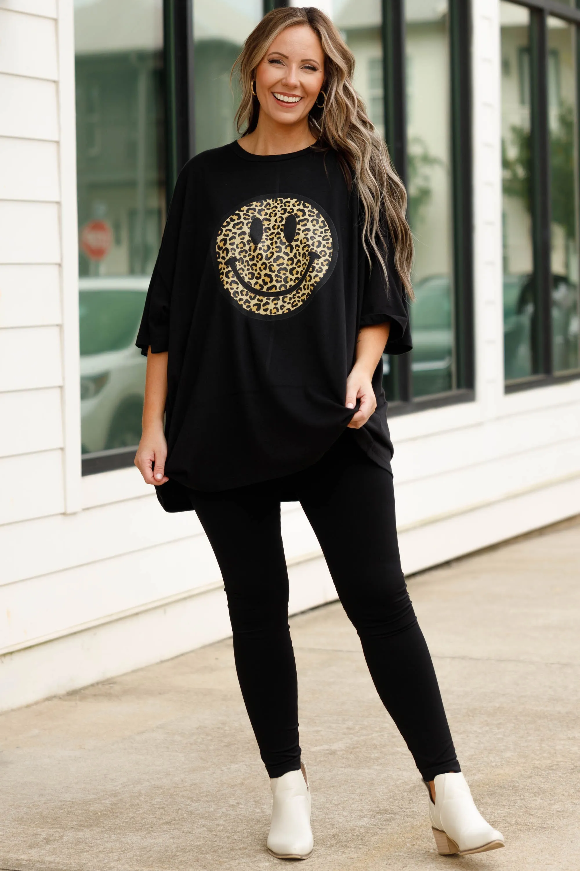 Smiley Face Boyfriend Tee, Black