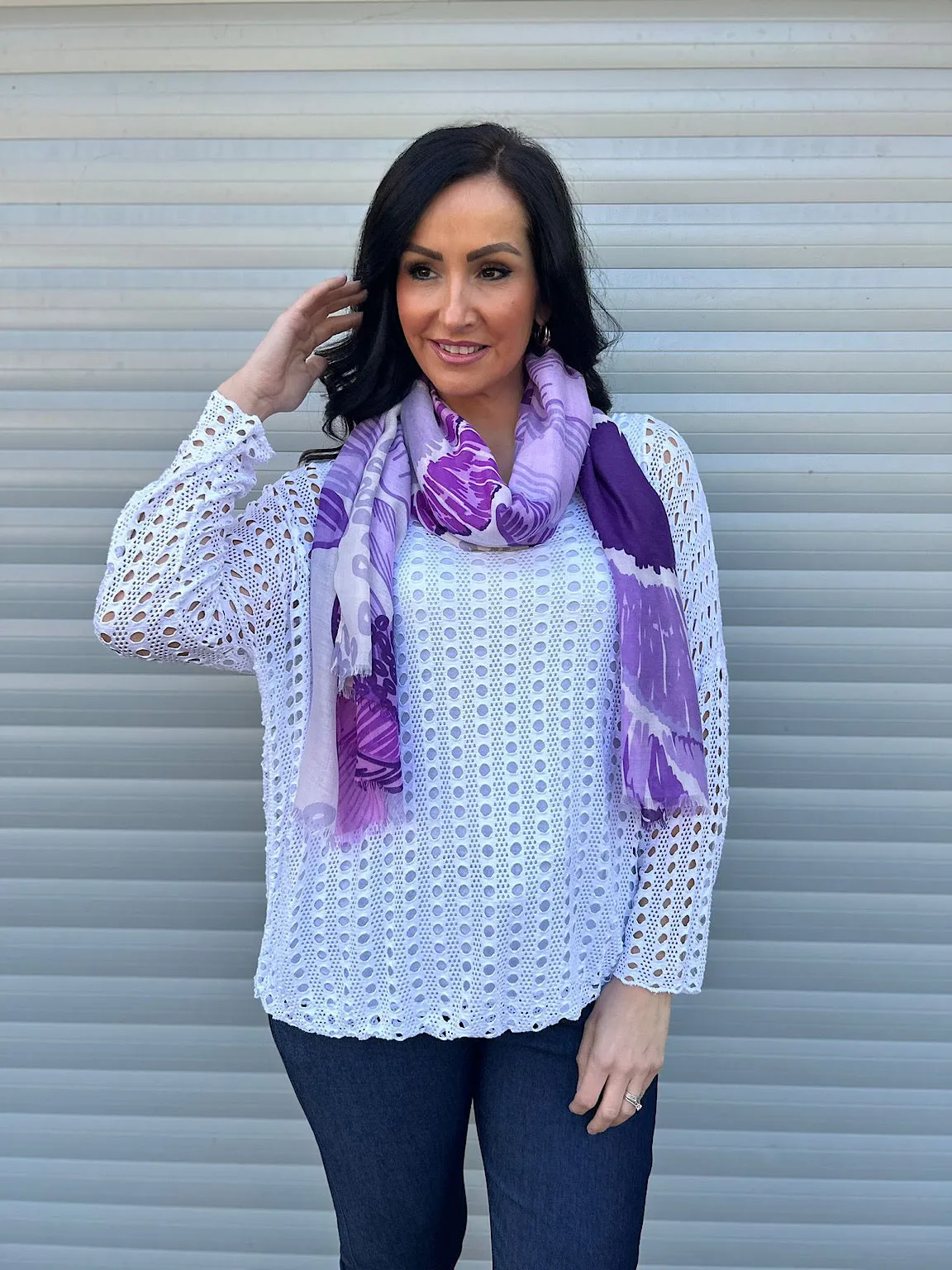 White Lightweight Multi Holes Top Finn