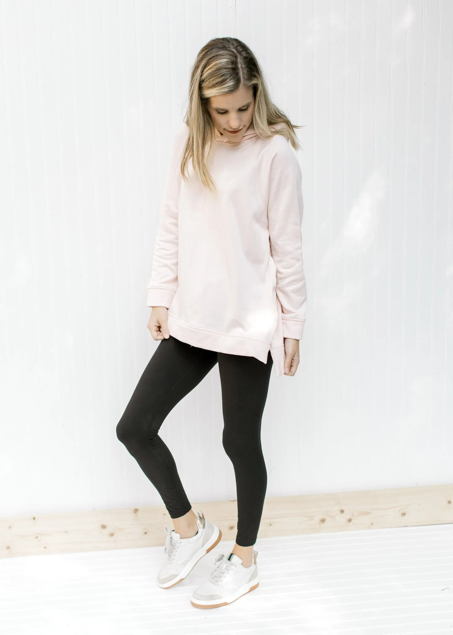 X Dawnes Zipper Sweatshirt  in Blush